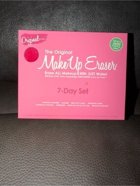 The Original Make Up Eraser 7-Day Set